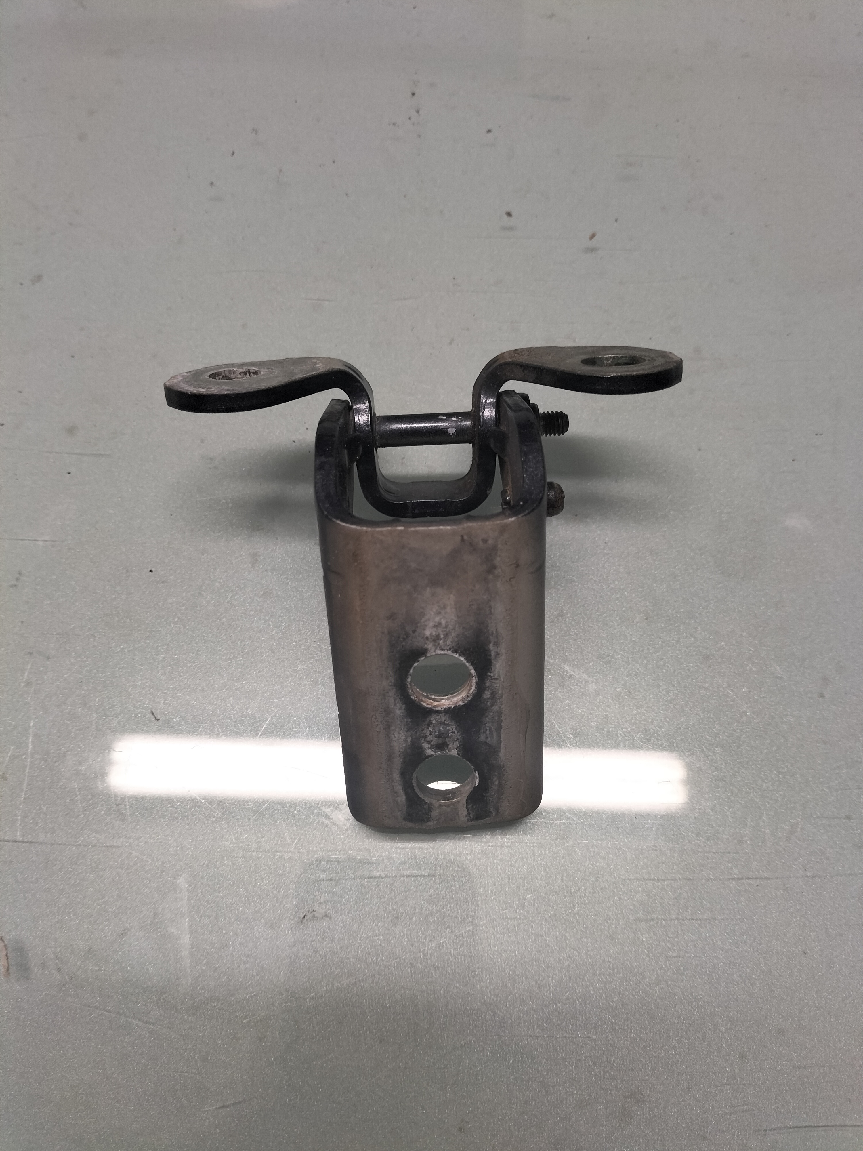 Deur scharnier Nissan Micra k14 80420-5FA1A Gebruikt