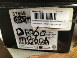 Remblokset vooras Nissan Cabstar F24 D1060-MB60A Nieuw.
