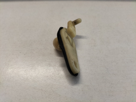 Retainer left-hand Nissan Micra K10 26062-04B00 Used part.