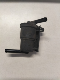 Terugslagklep benzinetank Nissan Micra K11 17370-5F000 Gebruikt.