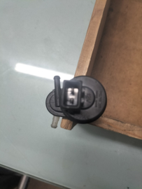 Pump washer Febi 10275 Used part.