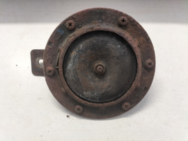 Claxon Datsun Cherry E10 26330-M0200 Gebruikt.