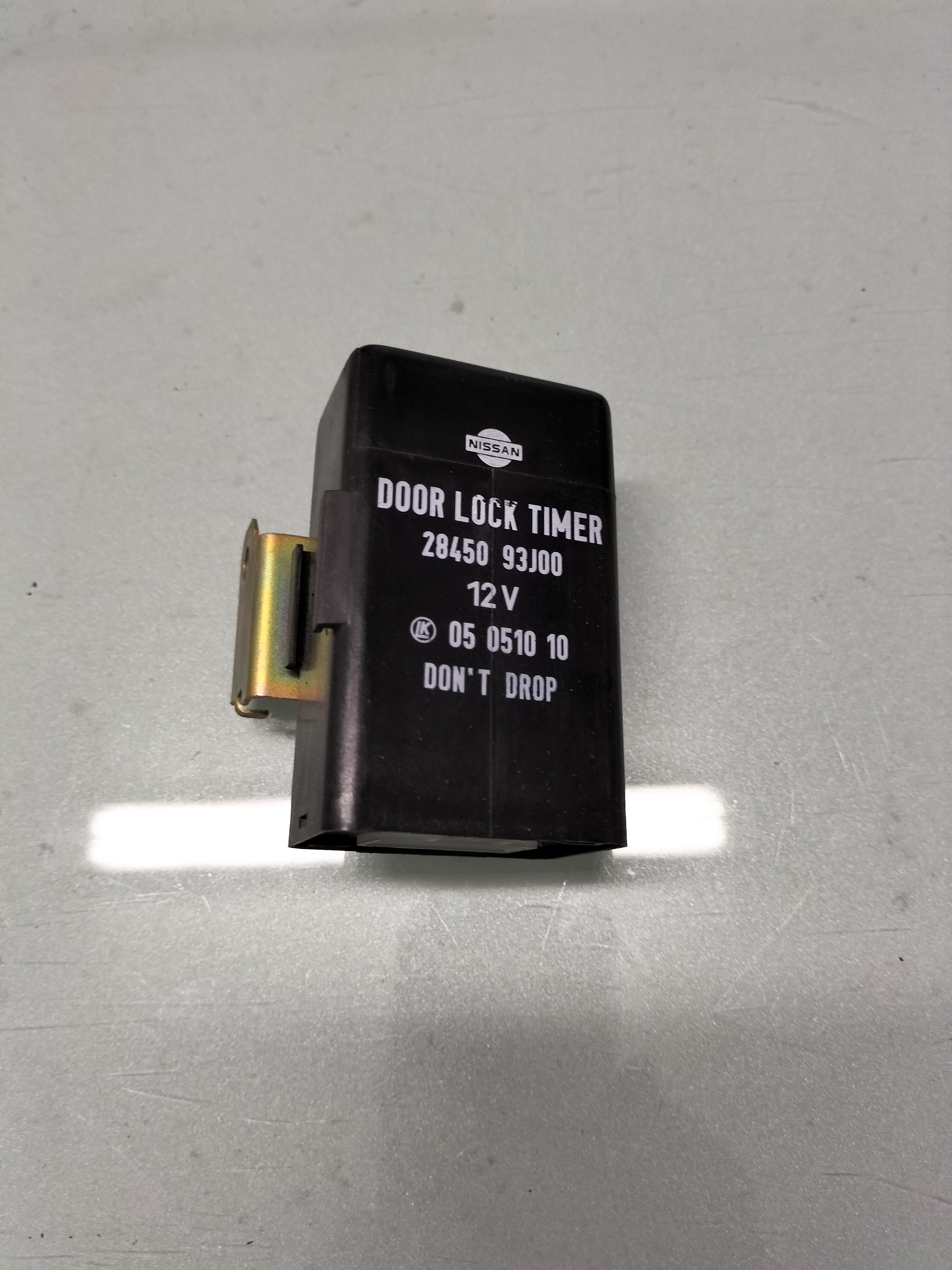 Door lock timer Nissan 28450-93J00 Original