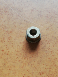 Moer raamgeleider Nissan 01221-00111 Gebruikt.