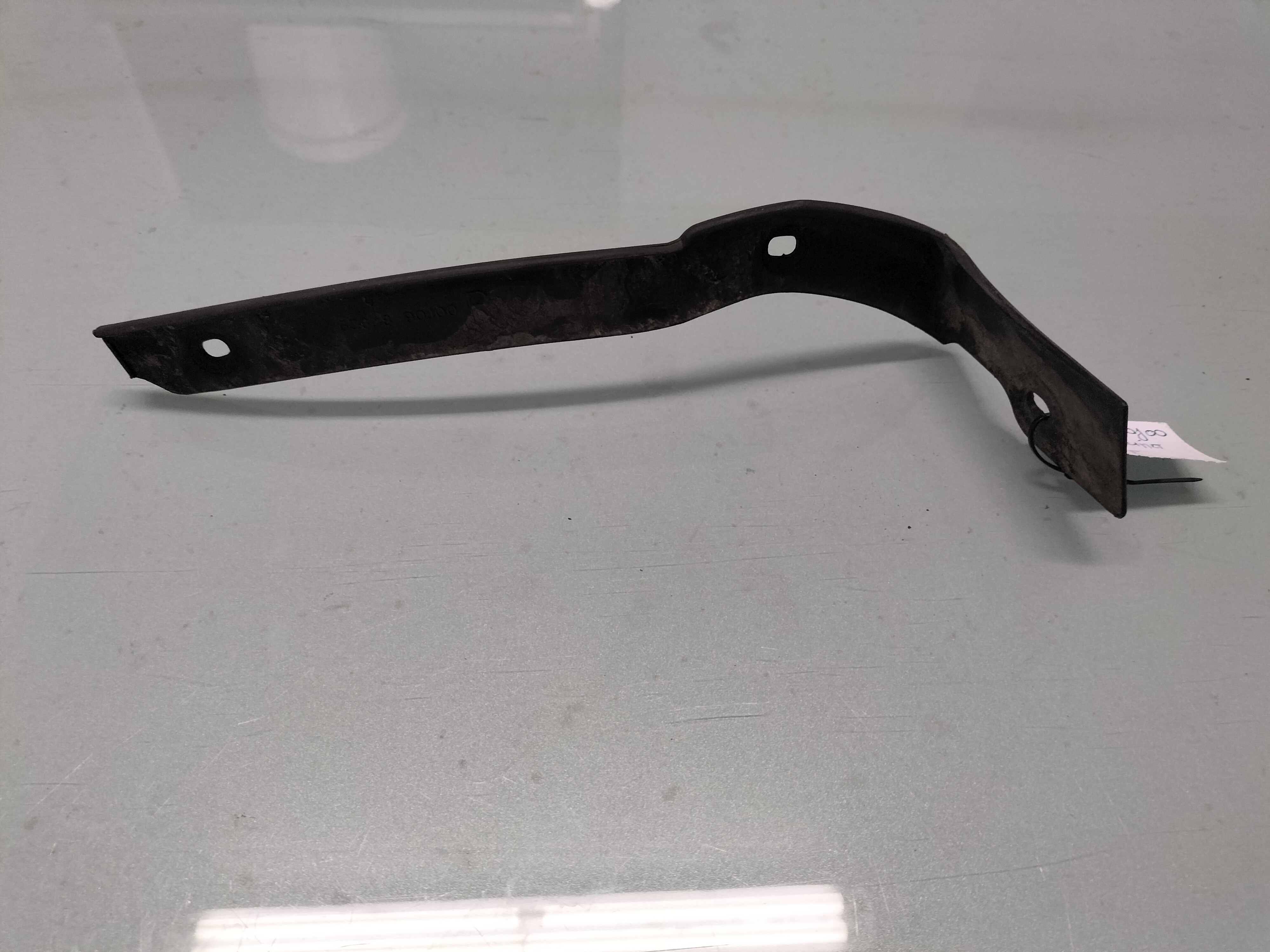 Protector-mudguard, front right-hand Nissan 63838-90J00 Used part