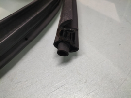 Welt-body side, rear right-hand Nissan Primera P12 Wagon 76923-AV700 Used Part.