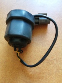 Oliedruksensor Nissan Patrol Y60 B5070-32J00 Origineel.