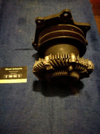 Waterpomp Nissan TD23/ TD25 21010-02N26 D21/ E24 Gebruikt.
