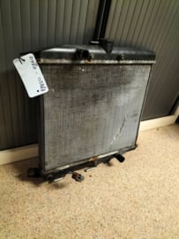 Radiateur Nissan Micra K11 21460-03B67 Gebruikt. Lichte schade.