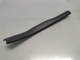 Plate-kicking, rear right-hand Nissan 769B6-F2001 Original.