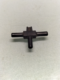T-connector vacuumhose Nissan 14960-02E00 P10/ W10 Used part.