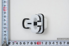 Sluiting achterbankzitting Nissan 88304-0M000 A32/ CA32/ N15/ N16/ P11/ P12/ WP11 Origineel.