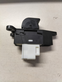 Switch assy-power window, assist Nissan Micra K11 25411-5F601 Original.