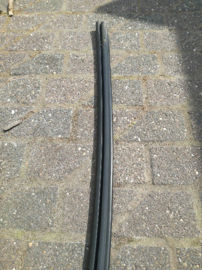 Afwaterrubber links Nissan Almera N16 76843-BM700