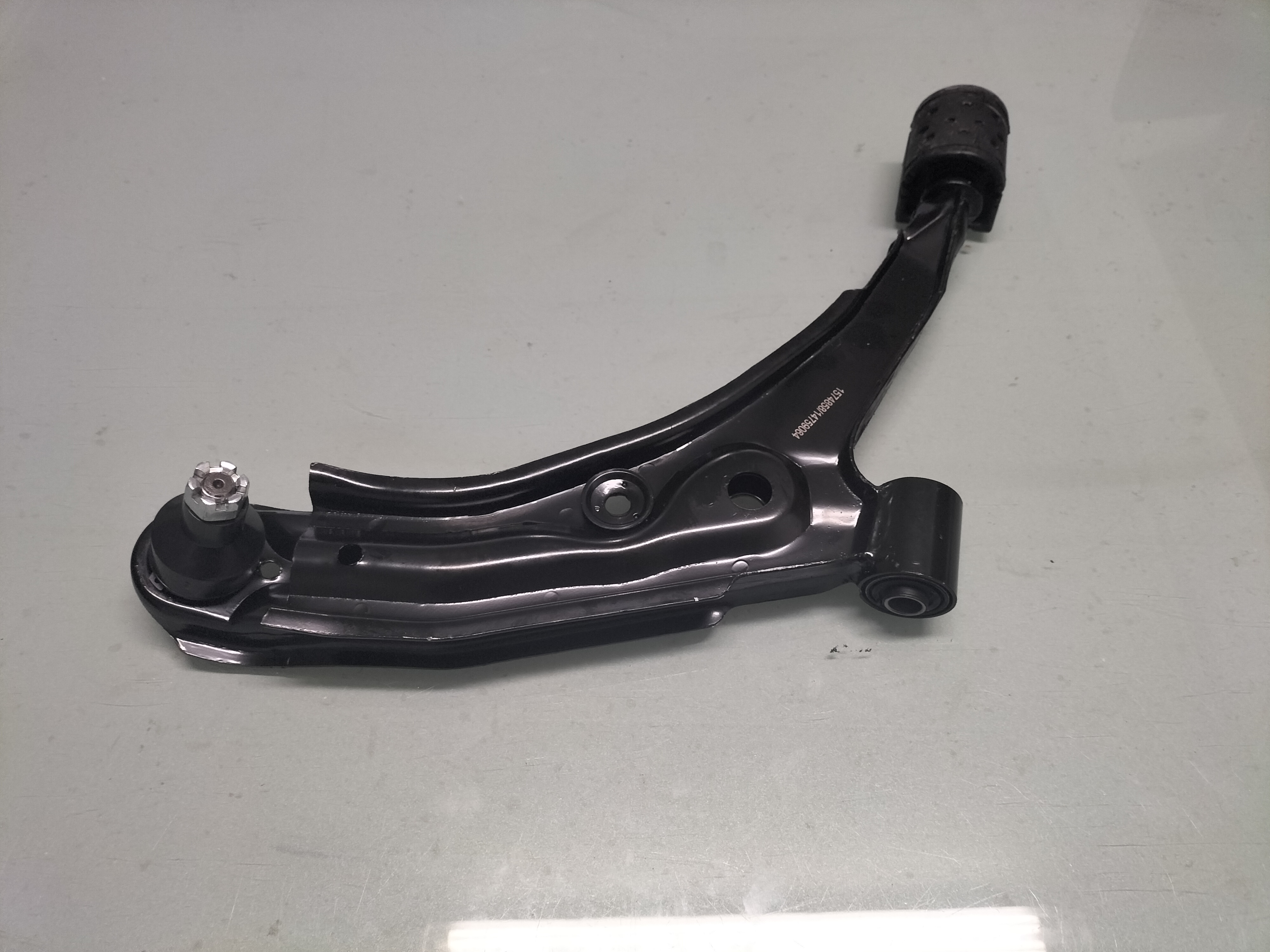 Draagarm rechtsvoor Nissan 54500-52Y15 B13/ N14/ Y10 Nieuw