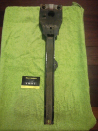 Vertikale steun radiateurframe Nissan Terrano2 R20 62550-0F000
