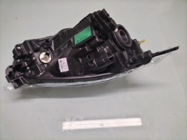 Head lamp left-hand Nissan Micra K13 26060-1HB0A Original.