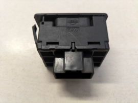 Spiegelschakelaar Nissan Terrano2 R20 25570-0F000 Gebruikt.