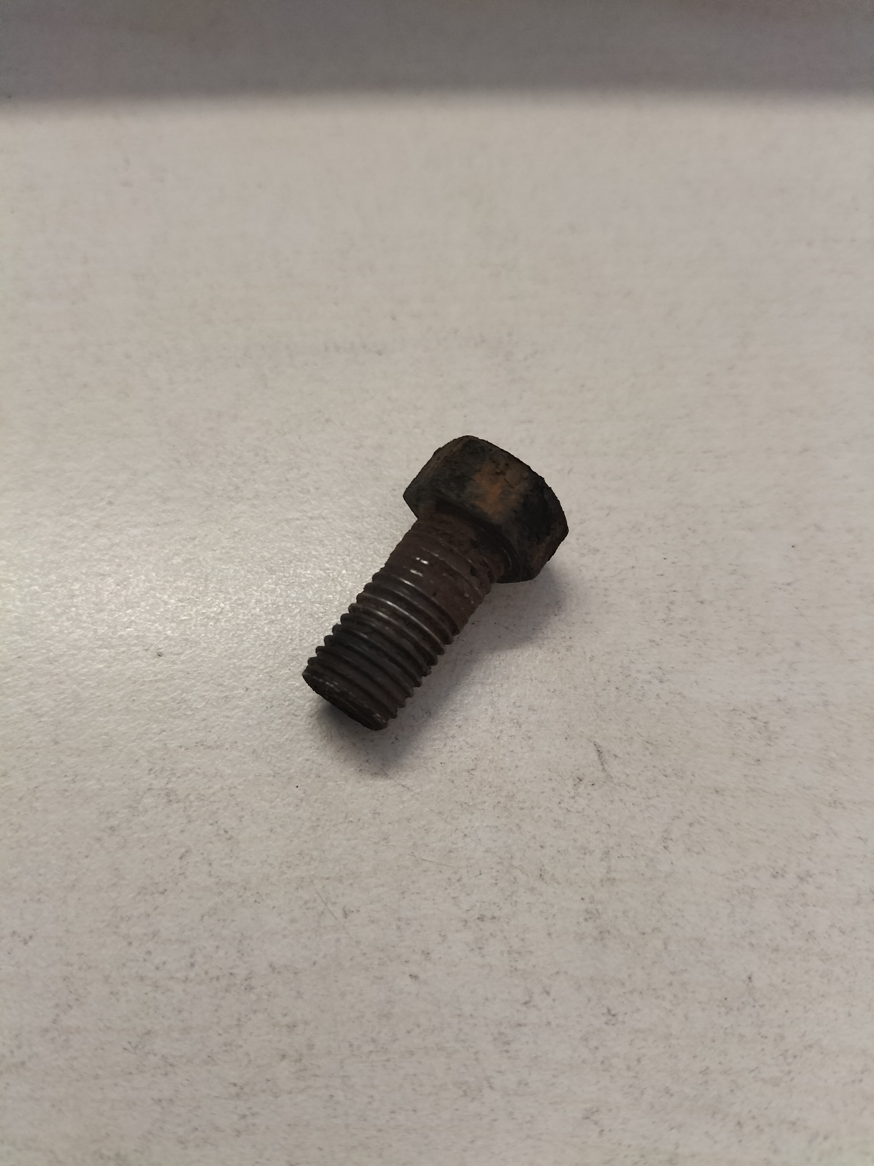 Bolt M10 X 20 Datsun 08124-02010 Used part.