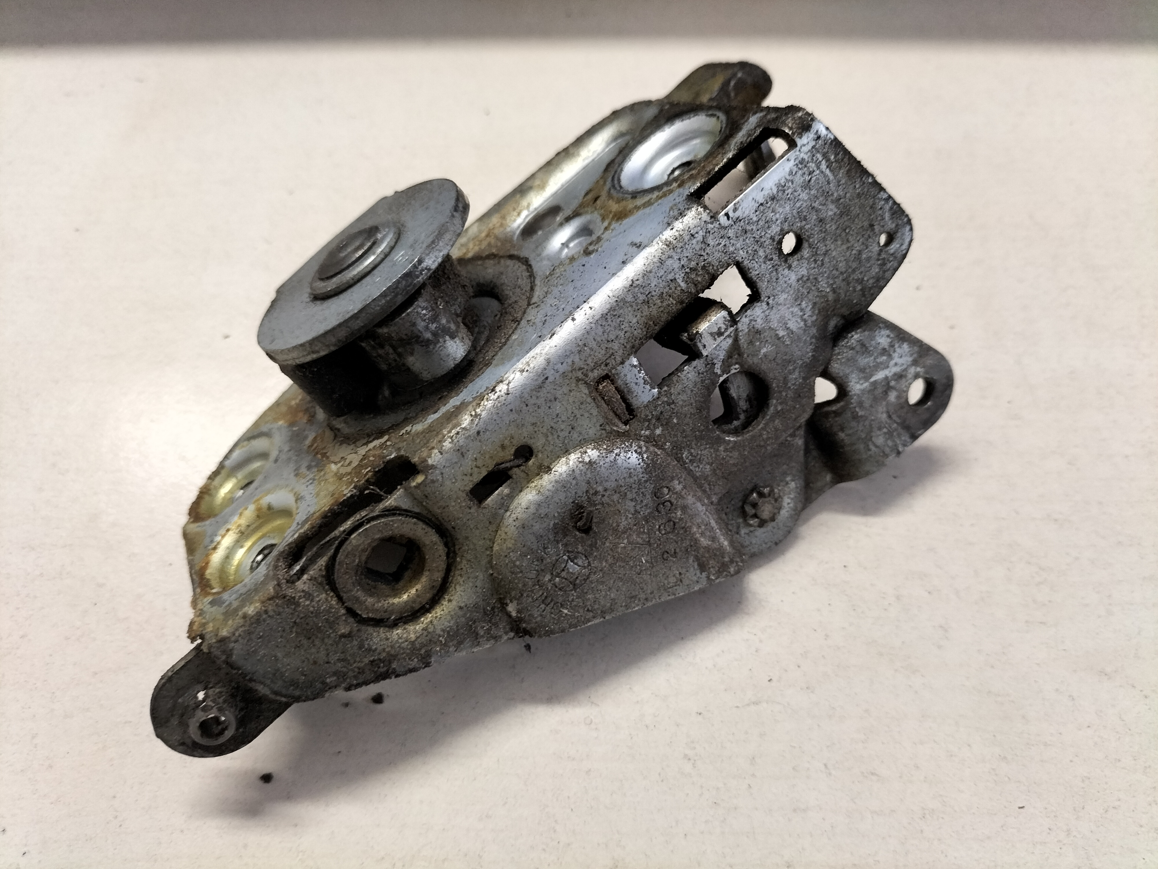 Assy-lock, front door left-hand Datsun Cherry E10 80503-M0201 Used part.