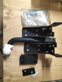 Trekhaak montageset Nissan Serena C23 KE500-29C10 Origineel.