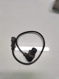 Crankshaft Position Sensor Nissan Terrano2 R20 Used part.