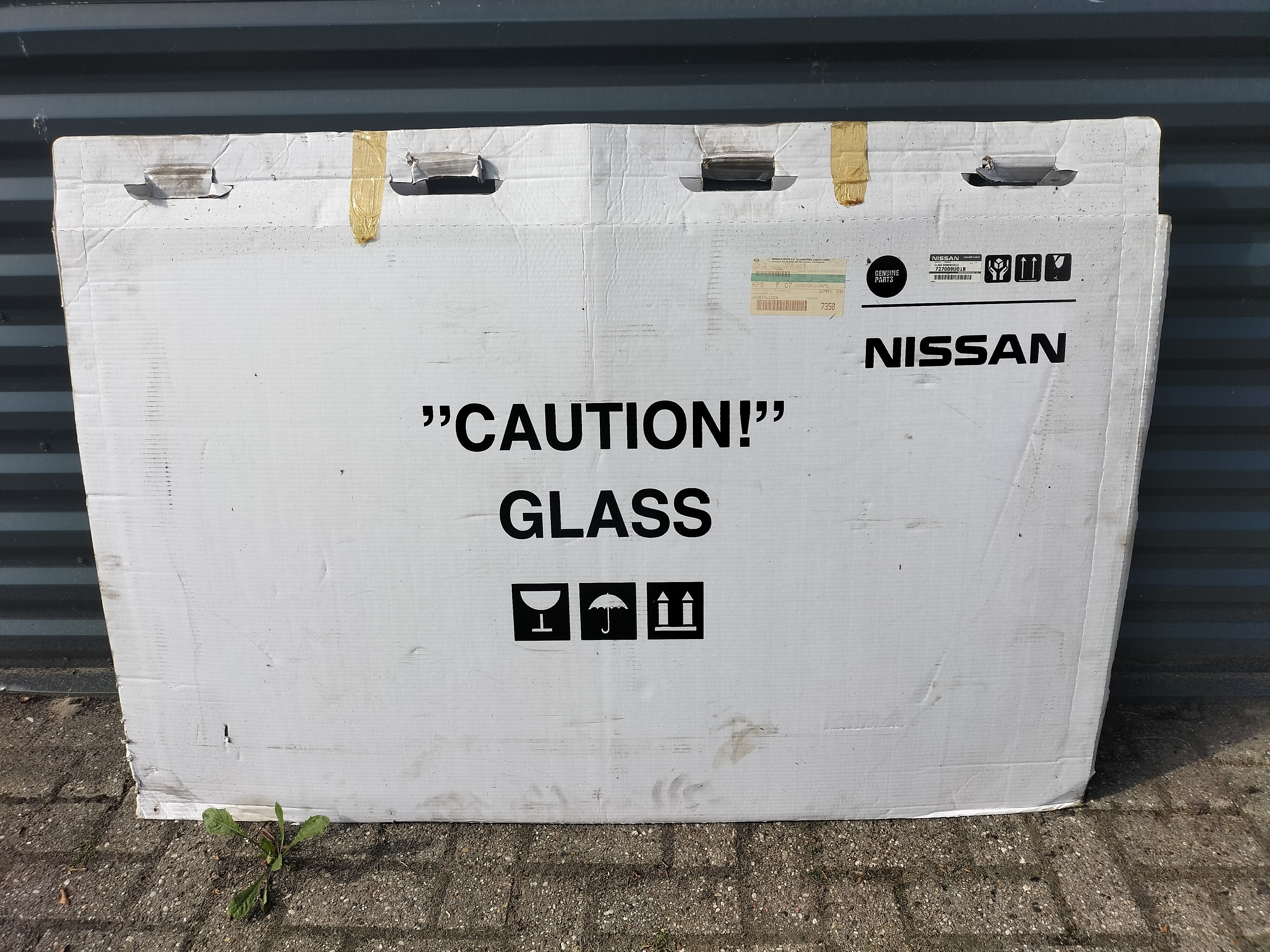 Voorruit Nissan Note E11 72700-9U01B Gebruikt.