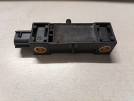 Airbagsensor links Nissan Primera P11/WP11 98831-9F726 (98831-9F740) (0285002085) Gebruikt.