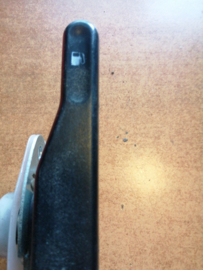 Ontgrendelhendel tankklepje Nissan Primera P11/ WP11 84638-2F900 Variant 1. Gebruikt.
