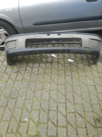 Voorbumper Nissan Sunny N14 62022-50C00 Gebruikt.