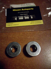 Draagarmmoer Nissan 01223-N2011 Origineel.