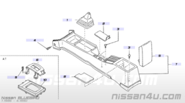 Afdekkap voorzijde middenconsole Nissan Bluebird T72 96912-Q9001 Gebruikt.