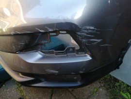 Voorbumper Nissan Qashqai J11 62022-HV00H (KAD)(kras) Gebruikt.