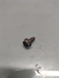Bolt Nissan 01121-00QAG Used part.