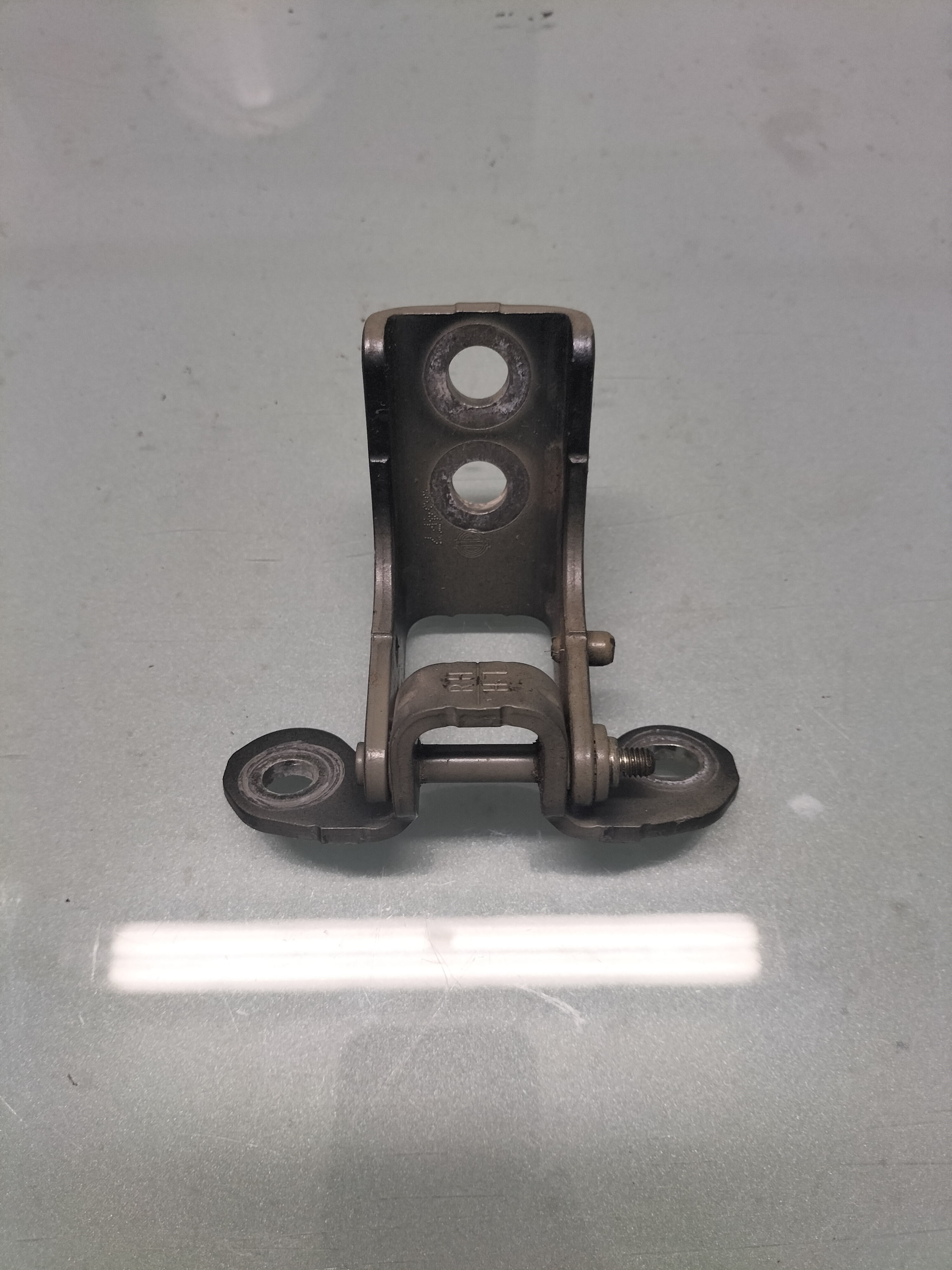 Deur scharnier Nissan Micra k14 80420-5FA1A Gebruikt