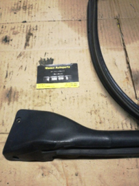 Deurrubber Nissan 100NX B13 76861-63Y00. Linksvoor voertuigzijde