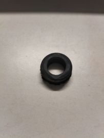 Rubber voorste montagepunt motorsteunbalk onder motorblok Nissan 11248-50Y05 B13/ N14/ Y10 Gebruikt.