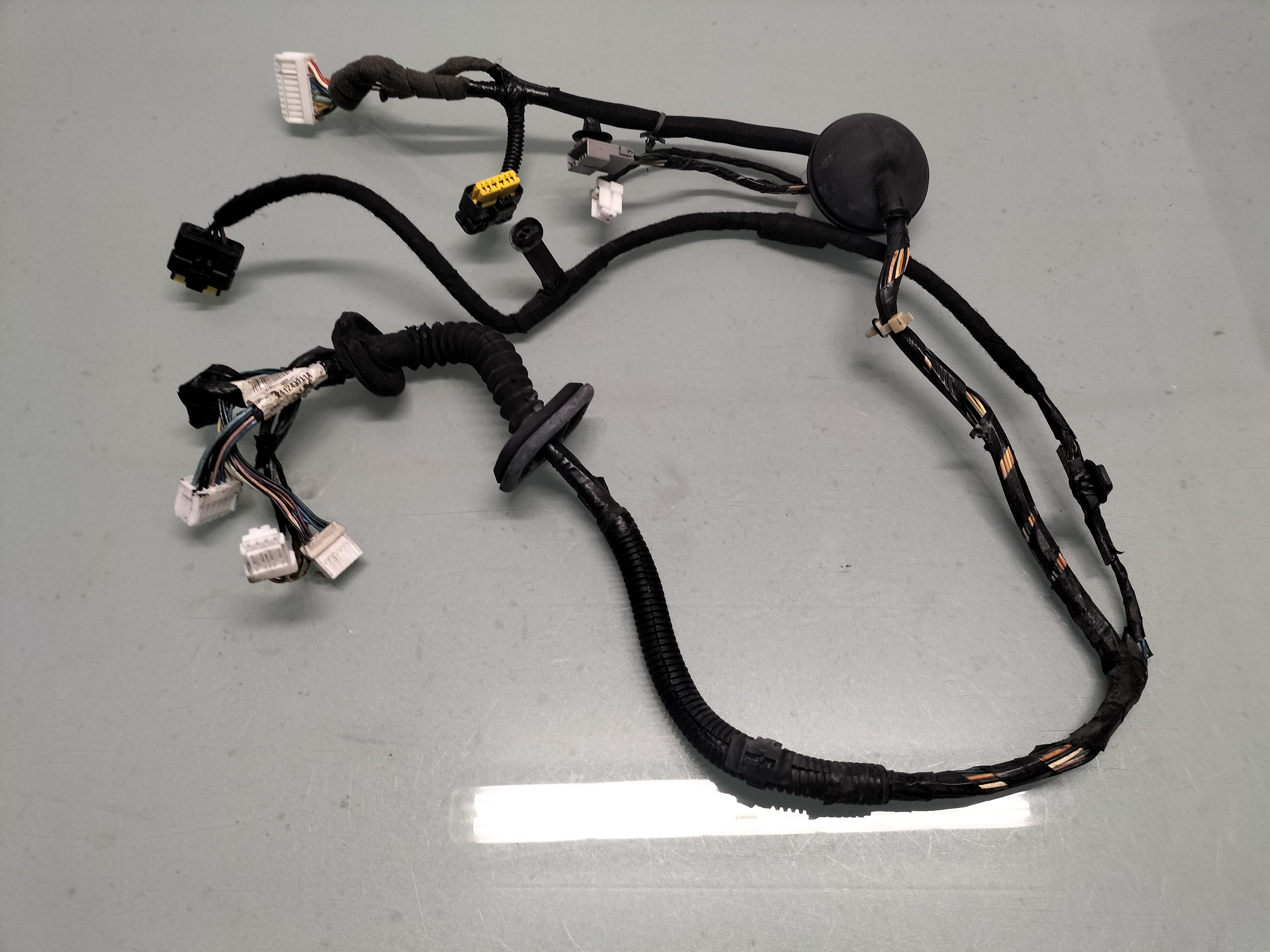 Kabelboom voorportier links Nissan Qashqai J10/ JJ10 24124-JD11A Gebruikt.