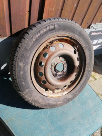 165/70R14 81T 4x100 6,5J ET49 Nissan (20240514) Gebruikt.