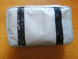 Nissan ''first aid kit'' according DIN 13164 Gebruikt