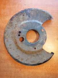 Stofplaat remschijf achteras links Nissan 44161-2J000 N16/ P11/ WP11