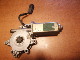 Motor regulator, right-hand Nissan 300ZX Z31 80730-01P10 Used part.