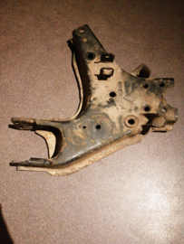 Link front suspension, lower left-hand Nissan Terrano2 R20 54503-7F000 Used part.