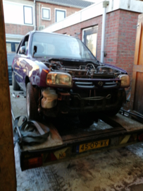 Nissan Micra K11 CG10DE Kleurcode LR1 1996 Nieuw binnen per 13 februari 2021.