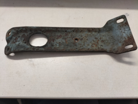 Support-air cleaner Datsun Cherry E10 16573-M0101 Used part.