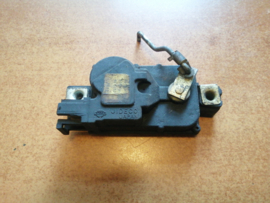 Actuator-auto door lock, front right-hand Nissan Bluebird 80550-D4210 T12/ T72 (80550-D4200) Used part.