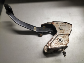 Koppelingspedaal Nissan Primera P11/ WP11 46503-BE960 Gebruikt.