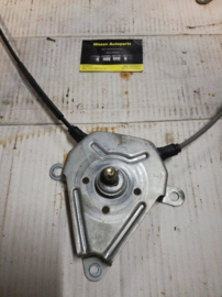 Raammechanisme rechtsvoor Nissan Almera N15 80720-1M111 gebruikt