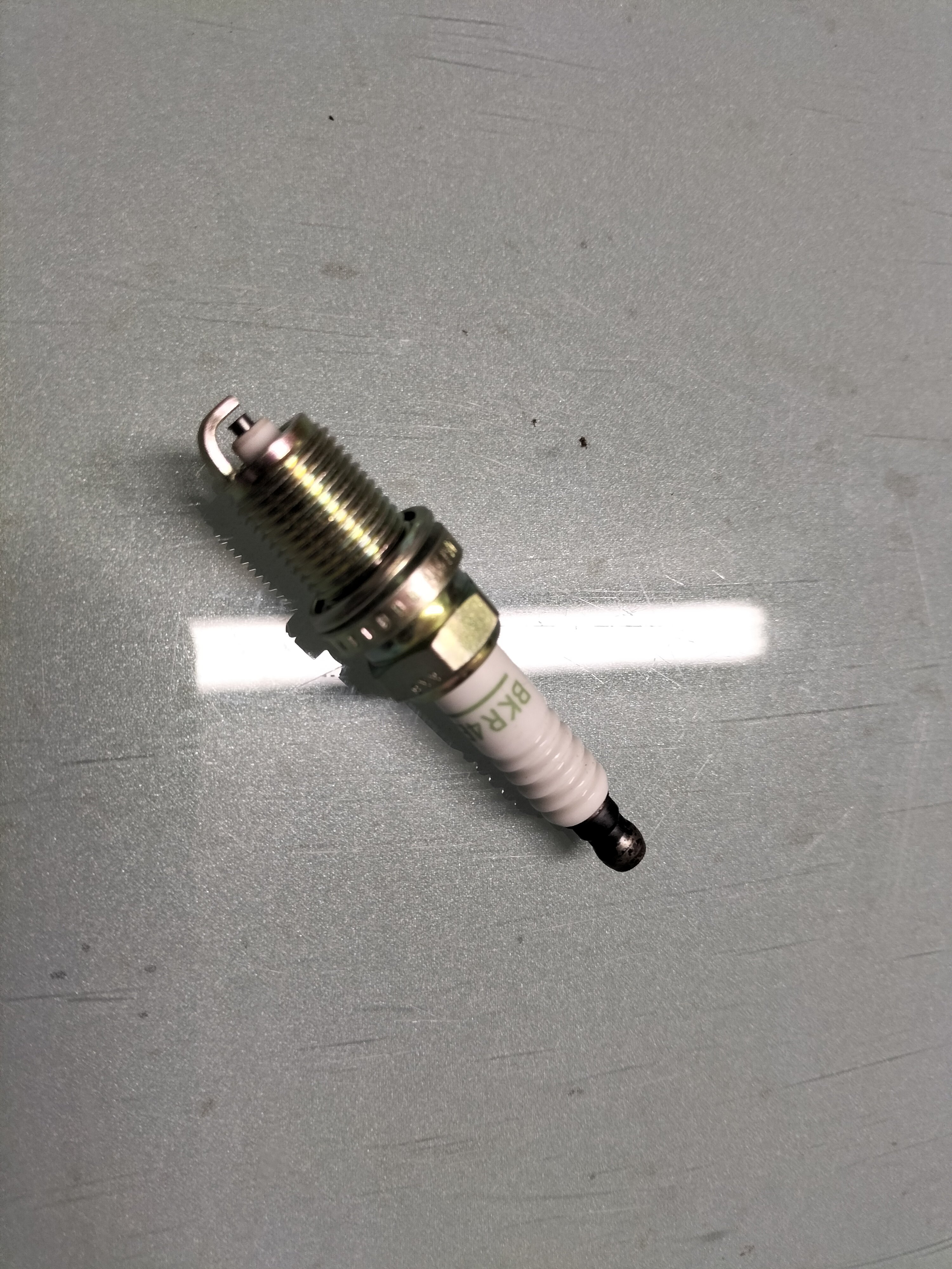 Spark Plug Nissan 22401-53J04 ( BKR4EY ) Original.