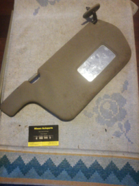 Zonneklep Nissan Sunny N14. Bijrijderskant. 96400-63C00